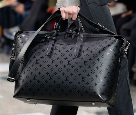 luis vuitton men's bags